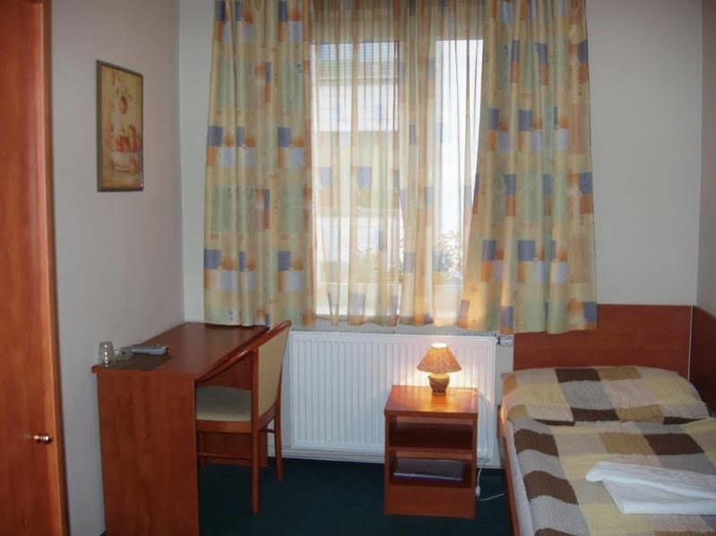Hotel U Hvezdy Praga Exterior foto